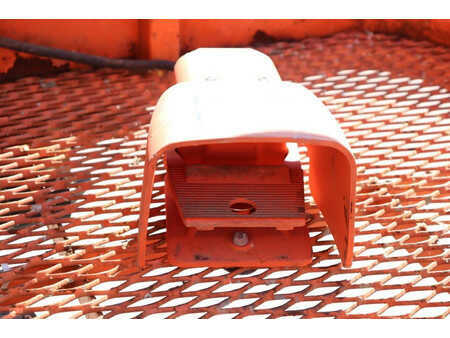 Piattaforme aeree articolate 2011  JLG E400AJPN (12)