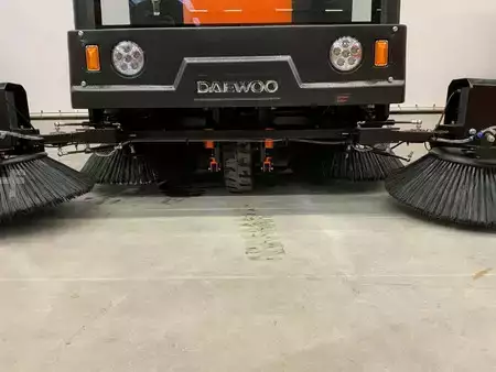 Balayeuse 2026  Daewoo DAS100 (24)