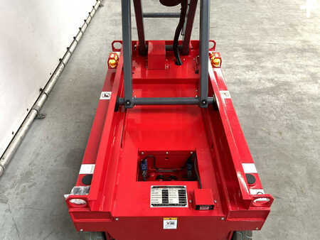 Scissor lift 2024 Mantall XE-60 Mini (5)