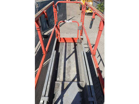 Scherenarbeitsbühne 2014  JLG 2630ES (18)