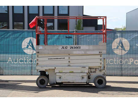 Scherenarbeitsbühne 2014  JLG 2630ES (2)