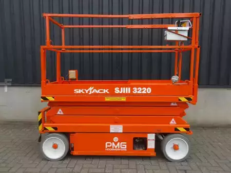 Levantamento tesoura 2015  Skyjack SJ3220 (1)