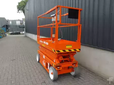 Levantamento tesoura 2015  Skyjack SJ3220 (3)