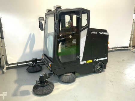 Pedestrian Sweeper 2024  Kremer KRS 100 (1)