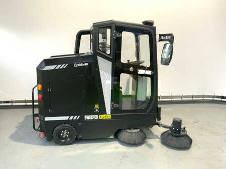 Pedestrian Sweeper 2024  Kremer KRS 100 (2)