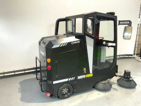 Pedestrian Sweeper 2024  Kremer KRS 100 (9)