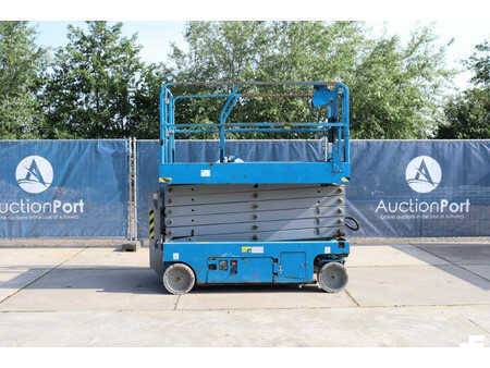Scissors Lifts 2013  Genie GS4047 (2)