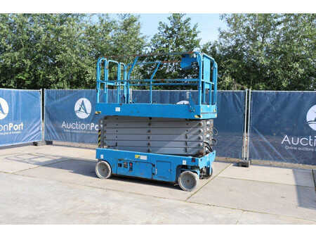 Scissors Lifts 2013  Genie GS4047 (3)