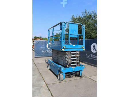Scissors Lifts 2013  Genie GS4047 (4)