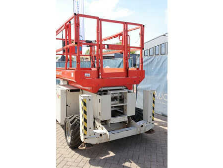 Scissor lift 2012  Genie GS-2669 RT (15)