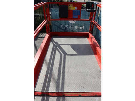 Scissor lift 2012  Genie GS-2669 RT (18)