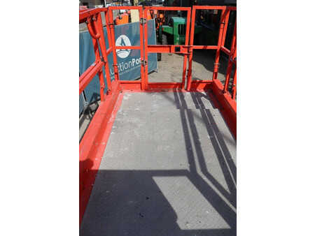 Scissor lift 2012  Genie GS-2669 RT (21)