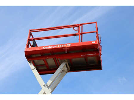 Scissor lift 2012  Genie GS-2669 RT (23)