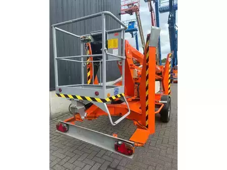 Csukló munka emelvény 2016  Niftylift 170HAC (2)