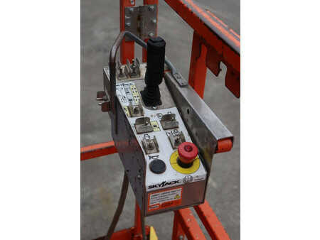 Saxliftar 2017  Skyjack SJ 6826RT (12)