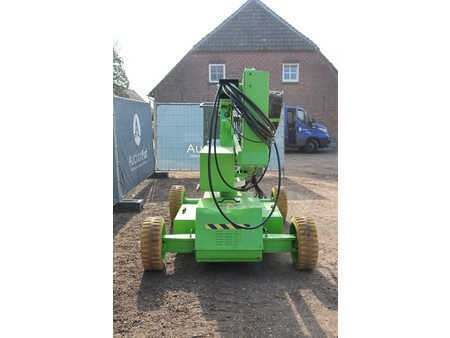 Piattaforme aeree articolate 2007  Niftylift HR 12 DE (7)