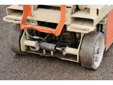 Scissor lift 1999  JLG 1932-E2 (9)
