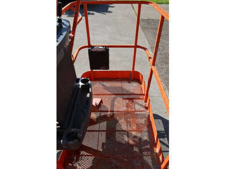 Altri 2011  JLG 460SJ (11)