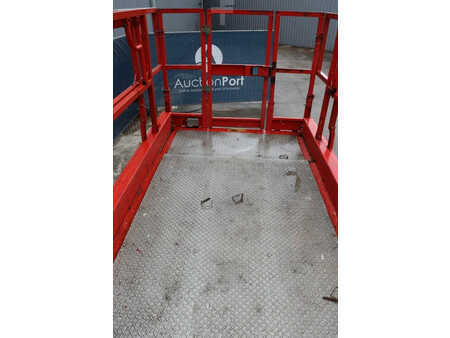 Piattaforme aeree a pantografo 2013  Genie GS-2669 (21)