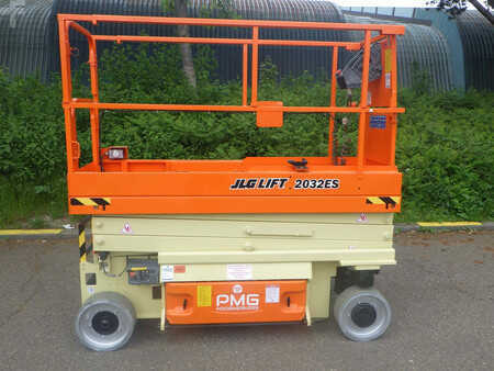 Scissor lift 2020  JLG 2032ES (1)