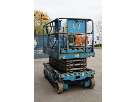 Scherenarbeitsbühne 1998  Genie GS-2646 (6)