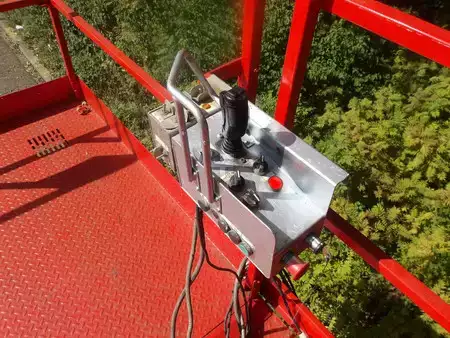 Levantamento tesoura 2015  Skyjack SJ9250 (4)