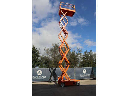 Saxliftar 2015  Skyjack SJ4632 (19)