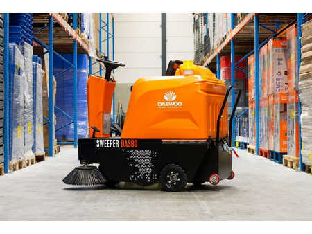 Veegmachine 2024  Daewoo Das80 Zit (1)
