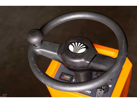 Veegmachine 2024  Daewoo Das80 Zit (15)