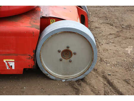 Podnośnik przegubowy 2007  Manitou 120 AETJC (12)