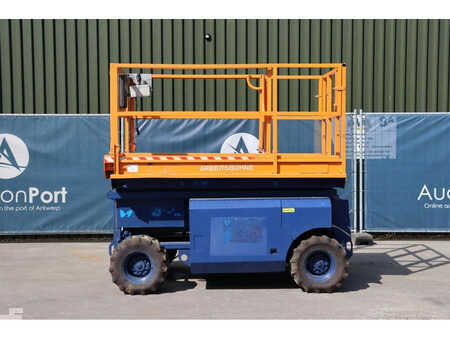 Piattaforme aeree a pantografo 2001  Genie GS2668 (2)