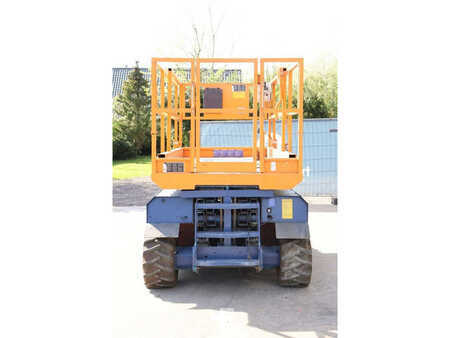 Piattaforme aeree a pantografo 2001  Genie GS2668 (4)