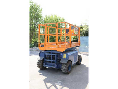 Piattaforme aeree a pantografo 2001  Genie GS2668 (5)