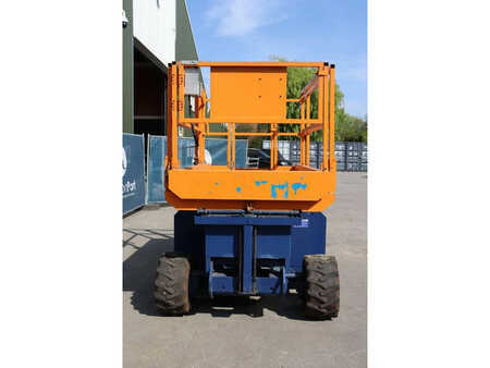 Piattaforme aeree a pantografo 2001  Genie GS2668 (7)