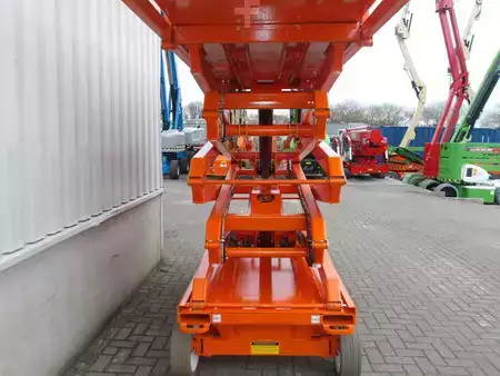 Piattaforme aeree a pantografo 2015  Skyjack SJ4626 (8)