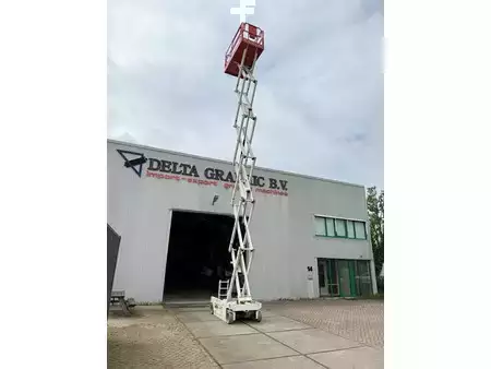 Scissors Lifts 2015  Genie GS-4047 (12)