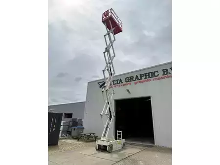 Scissors Lifts 2015  Genie GS-4047 (13)