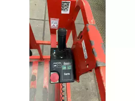 Scissors Lifts 2015  Genie GS-4047 (26)