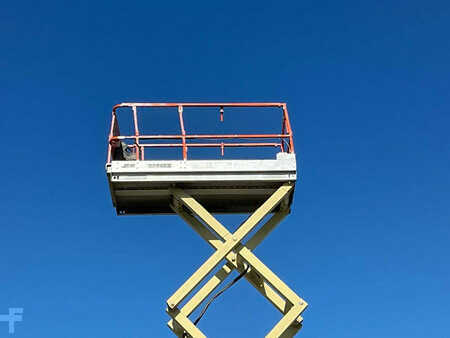 Scissor lift 2007  JLG 3246ES (12)