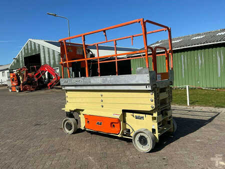 Scissor lift 2007  JLG 3246ES (18)