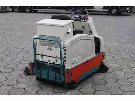 Sopmaskiner 2017  TENNANT 6100 (6)