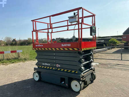 Scissors Lifts 2018  Skyjack SJ-III 4740 (11)
