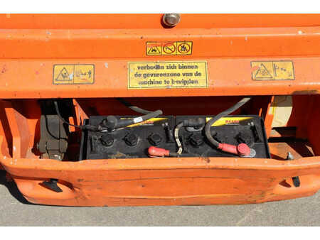 Scissor lift 2010  JLG 3246ES (11)