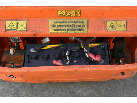 Scissor lift 2010  JLG 3246ES (12)