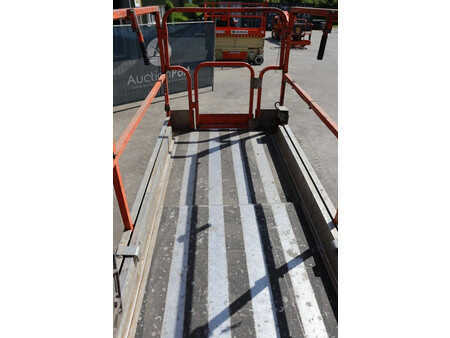 Scissor lift 2010  JLG 3246ES (18)