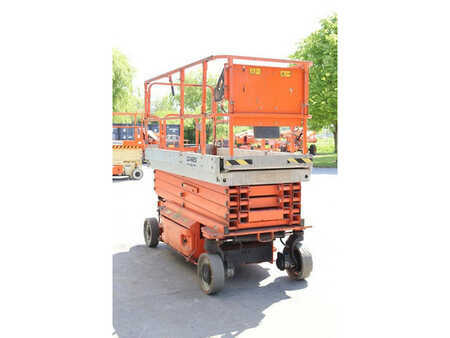 Scherenarbeitsbühne 2010  JLG 3246ES (6)