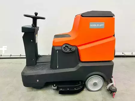 Veegmachine 2025  Noblelift NR810 (1)
