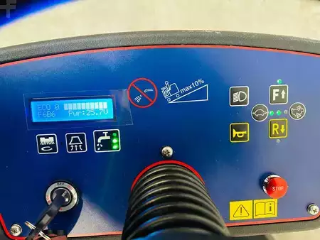 Veegmachine 2025  Noblelift NR810 (7)