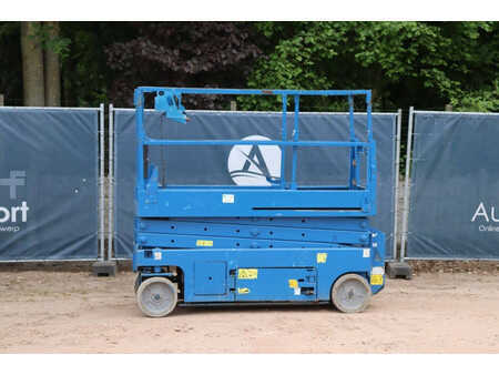 Scissors Lifts 2007  Genie GS-2032 (1)