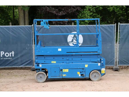 Scissors Lifts 2007  Genie GS-2032 (2)